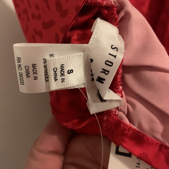 PacSun Storm Reid Crop Top - Picture 3 of 6